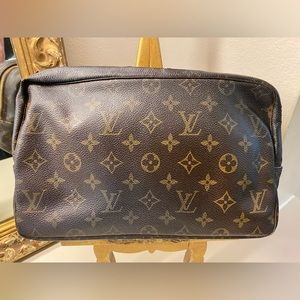 Louis Vuitton Monogram Vintage Pouch Clutch Cosmetic Accessories Bag Large 28 CM
